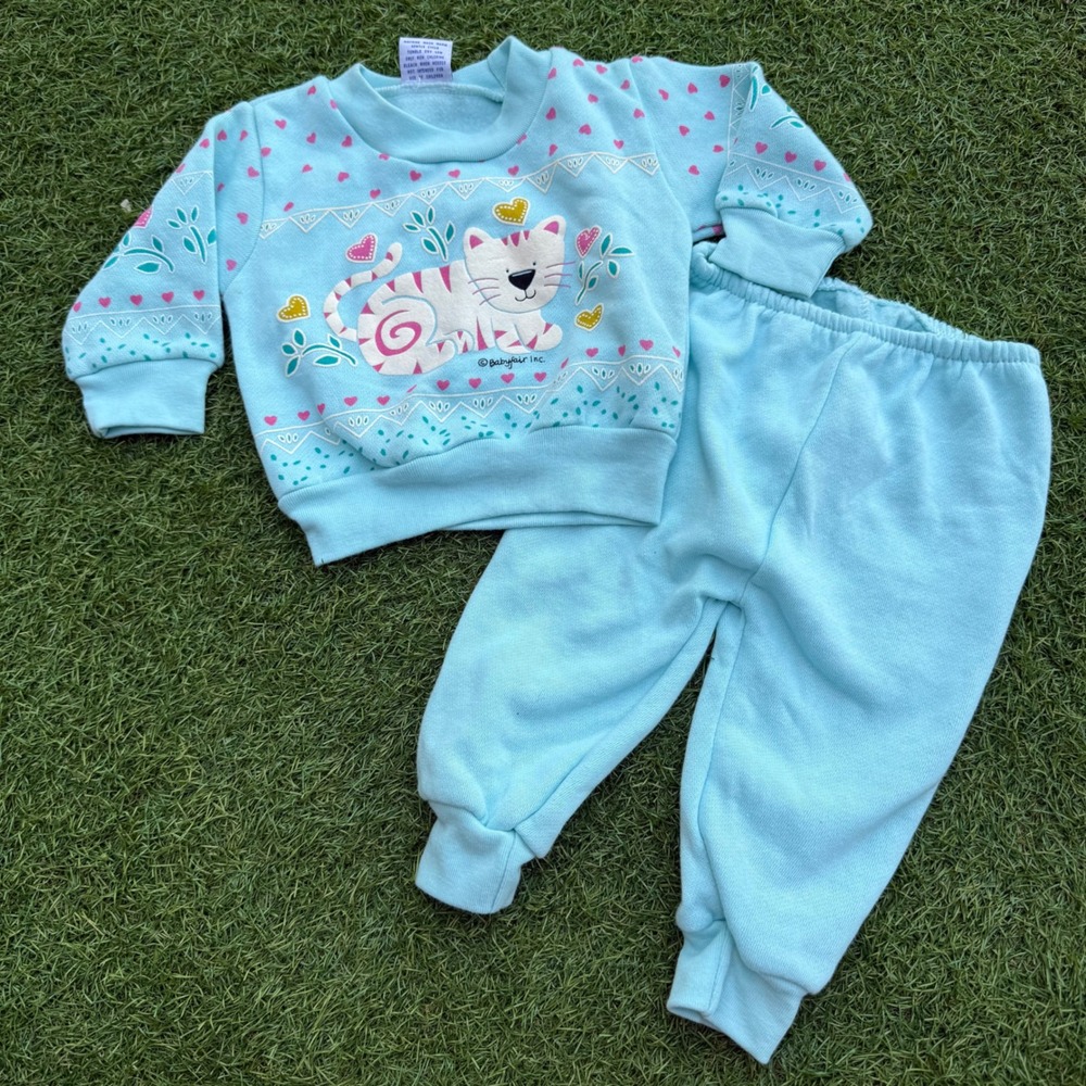 Vintage Okie Dokie Baby Blue‎ Cat Heart Graphic Sweatshirt Outfit 12 Months